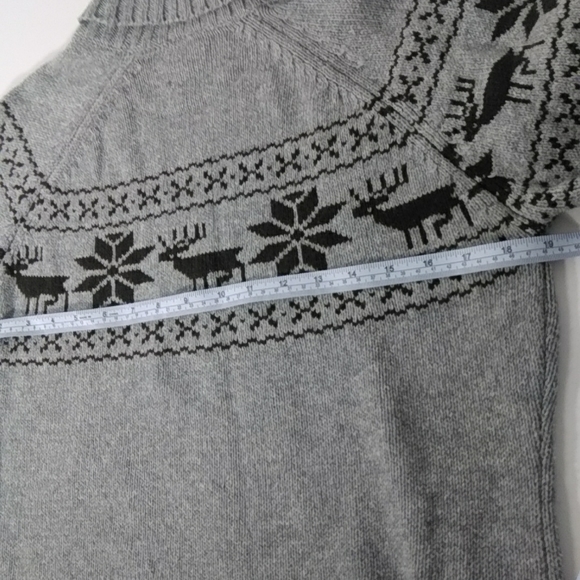 Vintage Med Columbia grey Wool blend w brown deer snowflake sweater turtleneck - Picture 9 of 11